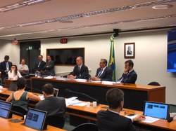 CFT aprova PL que institui que o Programa Universidade para Todos (PROUNI) inclua a concessão de bolsas para pós-graduação