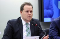 Comissão aprova projeto que obriga às empresas, estabelecerem horário e locais de almoço adequados para garis