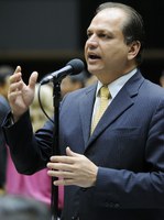 Finanças aprova gestão de aeroportos por estados e municípios