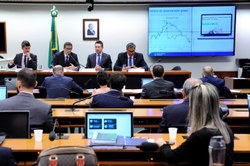 Presidente do BC aponta redução de taxas do cheque especial