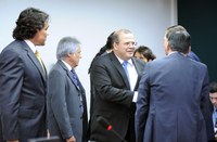 Tombini afirma que Banco Central deve priorizar combate à inflação