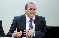 Tombini: analistas estavam mais pessimistas que a realidade da economia.