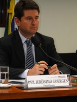 Audiência pública para discutir relatórios elaborados pela Embrapa, que contestam laudos antropológicos da Funai, é adiada.