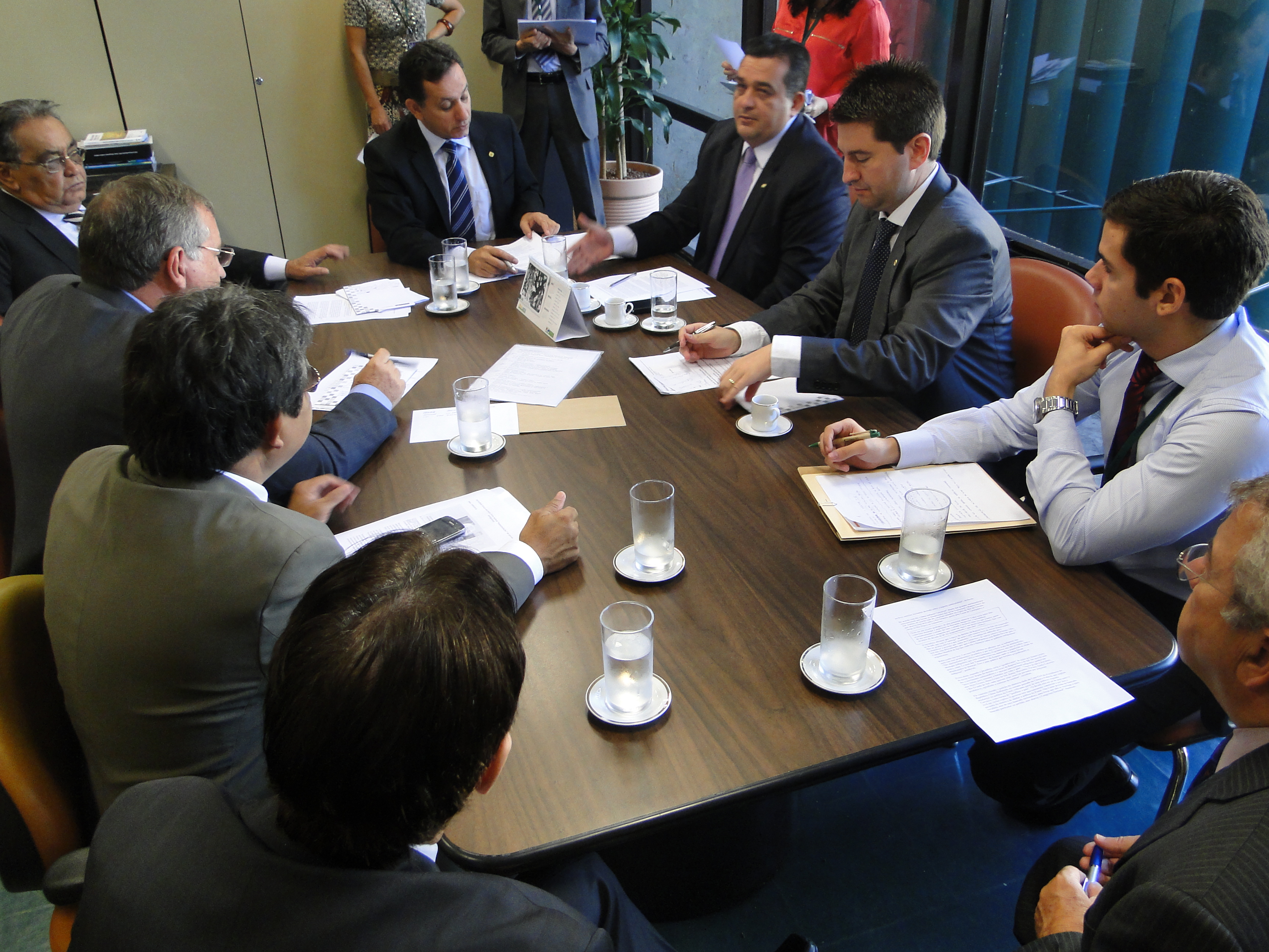 Câmara vai propor "Comissão da Verdade" para terras indígenas