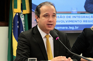 Deputados protestam contra extinção da Renca