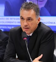 Presidente dos Correios reafirma crise e apresenta propostas para a empresa