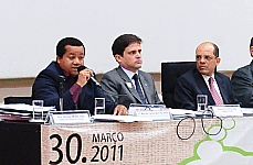 condições de trabalho na saúde