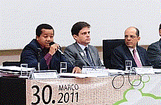 condições de trabalho na saúde