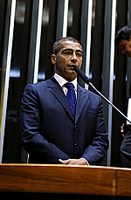 Deputado Romário passa a integrar a CLP