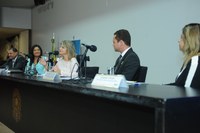 Deputada Flávia Morais alerta que, se Lei da Aprendizagem fosse cumprida, 500 mil jovens a mais seriam contratados 
