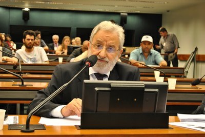  Deputado Ivan Valente (PSOL/SP).