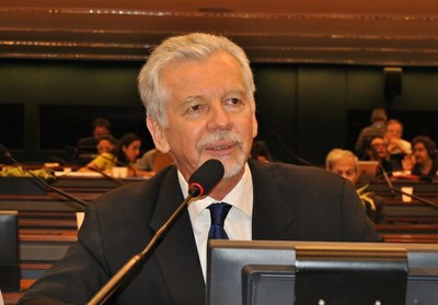 Prefeito de Porto Alegre, José Fortunati.