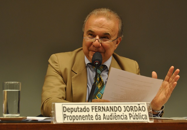 Deputado Fernando Jordão (PMDB/RJ) autor do requerimento para realização do debate.