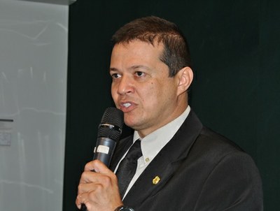 Roberto Cabral Borges, Analista Ambiental da Divisão de Fiscalização da Fauna do Ibama - Instituto Brasileiro do Meio Ambiente e dos Recursos Naturais Renováveis.