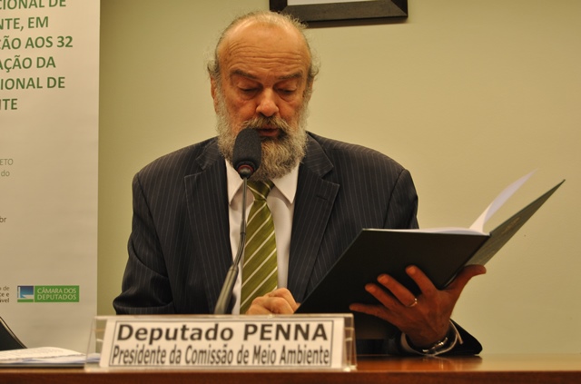 Deputado Penna (PV/SP), presidente da CMADS, participou da abertura da audiência pública.