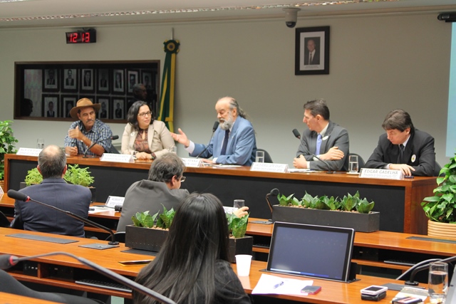 Participantes do debate concordam que a valorização das culturas tradicionais pode ajudar na preservação da Caatinga.