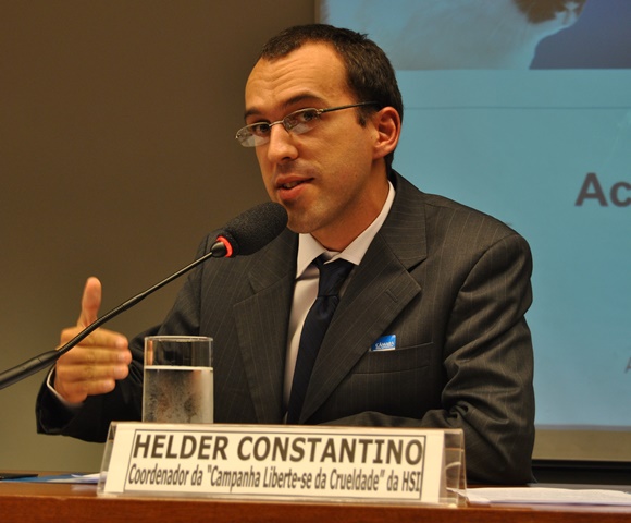 Helder Constantino, Coordenador da Campanha "Liberte-se da Crueldade", da organização HSI - Humane Society Internacional. 