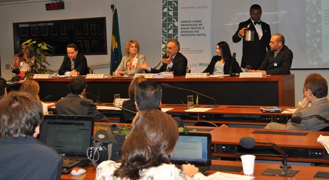 O deputado Ricardo tripoli (PSDB/SP) coordenou o debate sobre as denúncias de maus-tratos a animais do Instituto Royal.