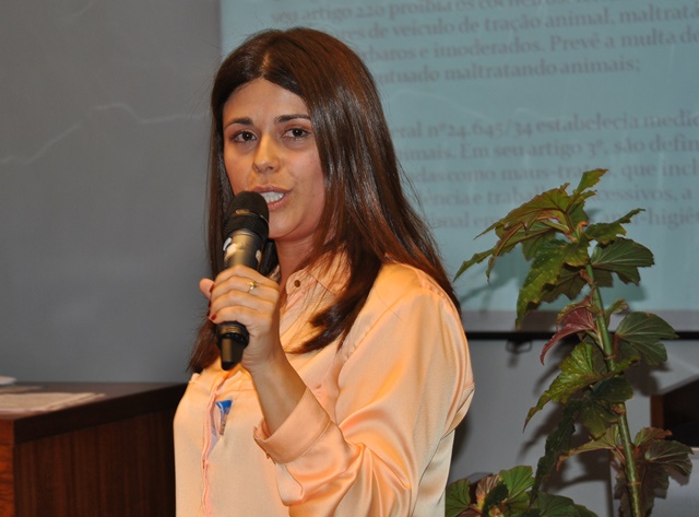 Paula Papa, Médica Veterinária, Professora da Faculdade de Medicina Veterinária e Zootecnia da USP - Universidade de São Paulo.