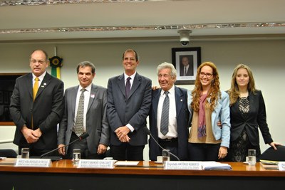 Segundo o deputado Antônio Roberto (PV/MG) as sugestões apresentadas no debate serão unificadas em um projeto de lei.