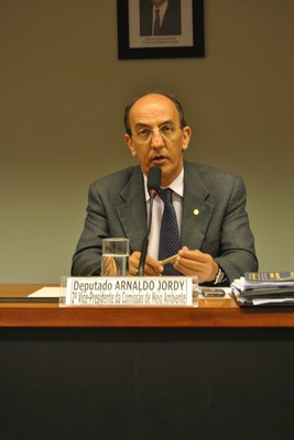 Deputado Arnaldo Jordy (PPS/PA), propositor da audiência pública e relator do PL 4.198/2012 na Comissão de Meio Ambiente e Desenvolvimento Sustentável da Câmara dos Deputados.