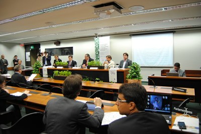 Seminário sobre um ano de vigência do novo Código Florestal