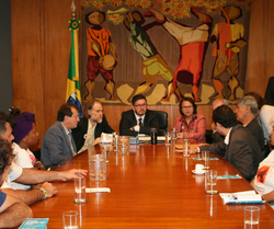 Às vésperas da COP 23, Presidente da CMADS participa da Marcha Mundial do Clima, em Brasília. 