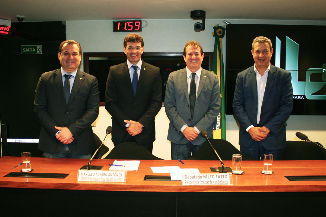 CMADS instalou hoje subcomissão sobre defesa do direito animal