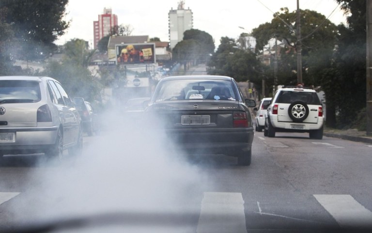 MOGI: EXCESSO DE VEÍCULOS AGRAVA POLUIÇÃO DO AR