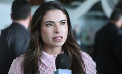 Pesquisadores dizem que demora na liberação de recursos prejudica campanha eleitoral de mulheres