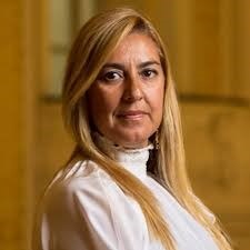 Conheça Renata Gil de Alcântara Videira candidata indicada ao prêmio "Diploma Mulher Cidadã Carlota Pereira de Queirós" - edição 2018.