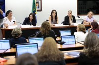 Deputadas defendem condições diferenciadas para a aposentadoria das mulheres