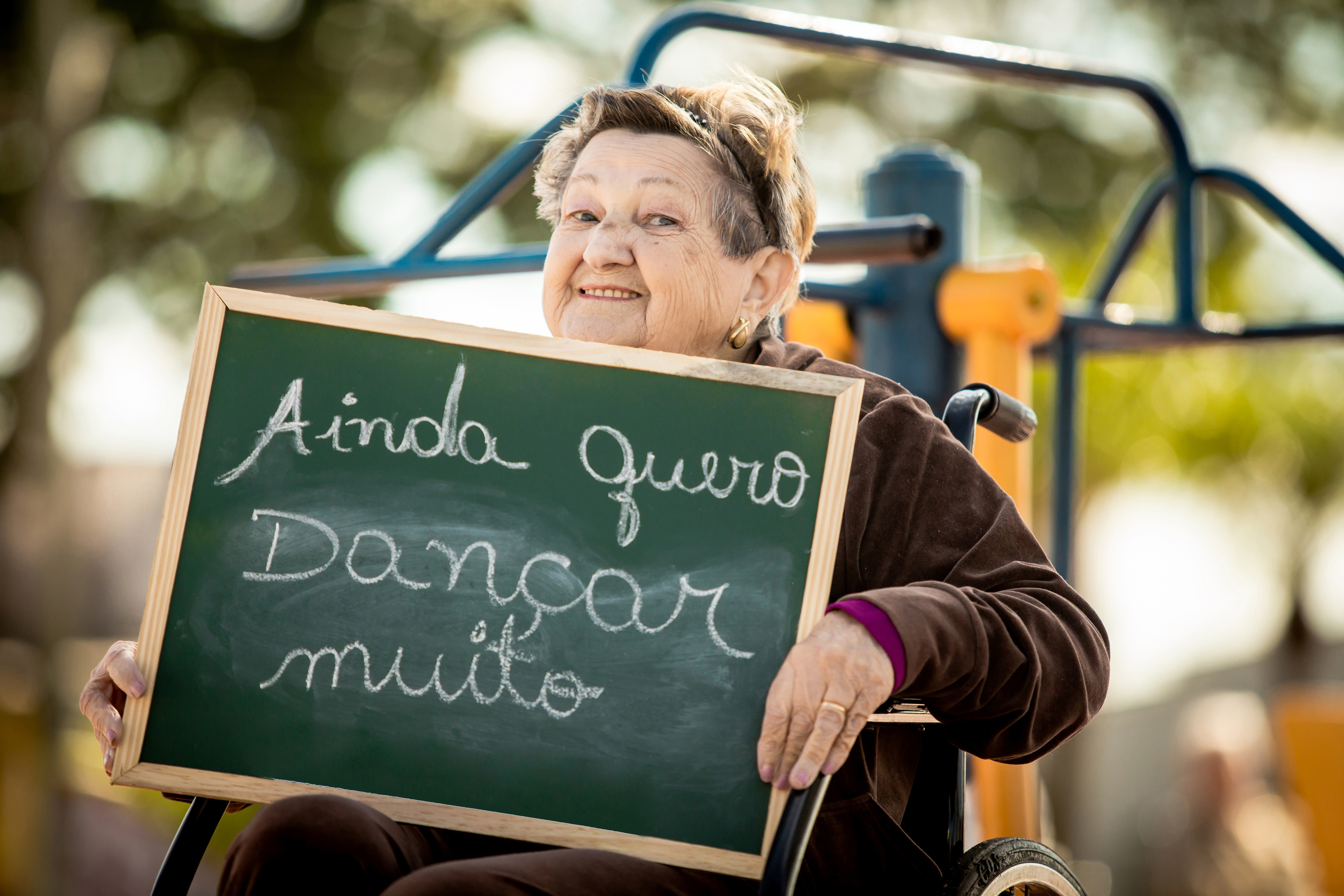 Comissão do Idoso promove exposição fotográfica sobre os sonhos das pessoas idosas