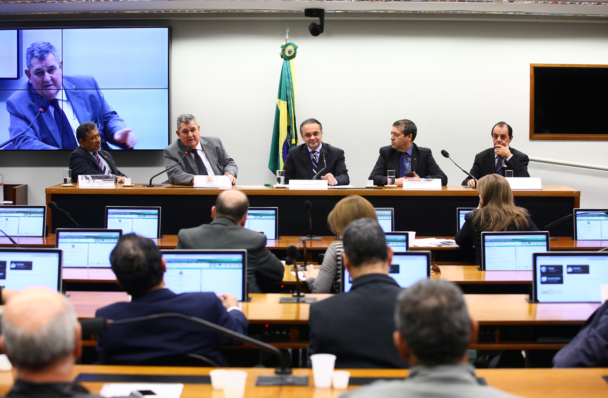 Deputados querem participar de GT do governo sobre reforma da Previdência