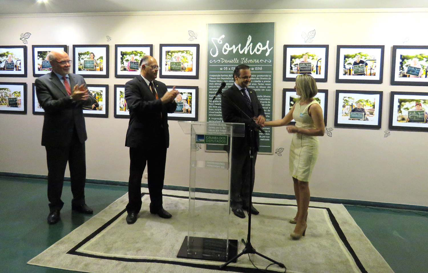 Presidente da Comissão do Idoso abre exposição fotográfica “Sonhos”