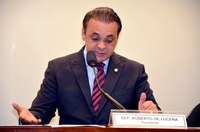 Roberto de Lucena quer aproveitar experiências internacionais para aprimorar a legislação nacional em prol da pessoa idosa