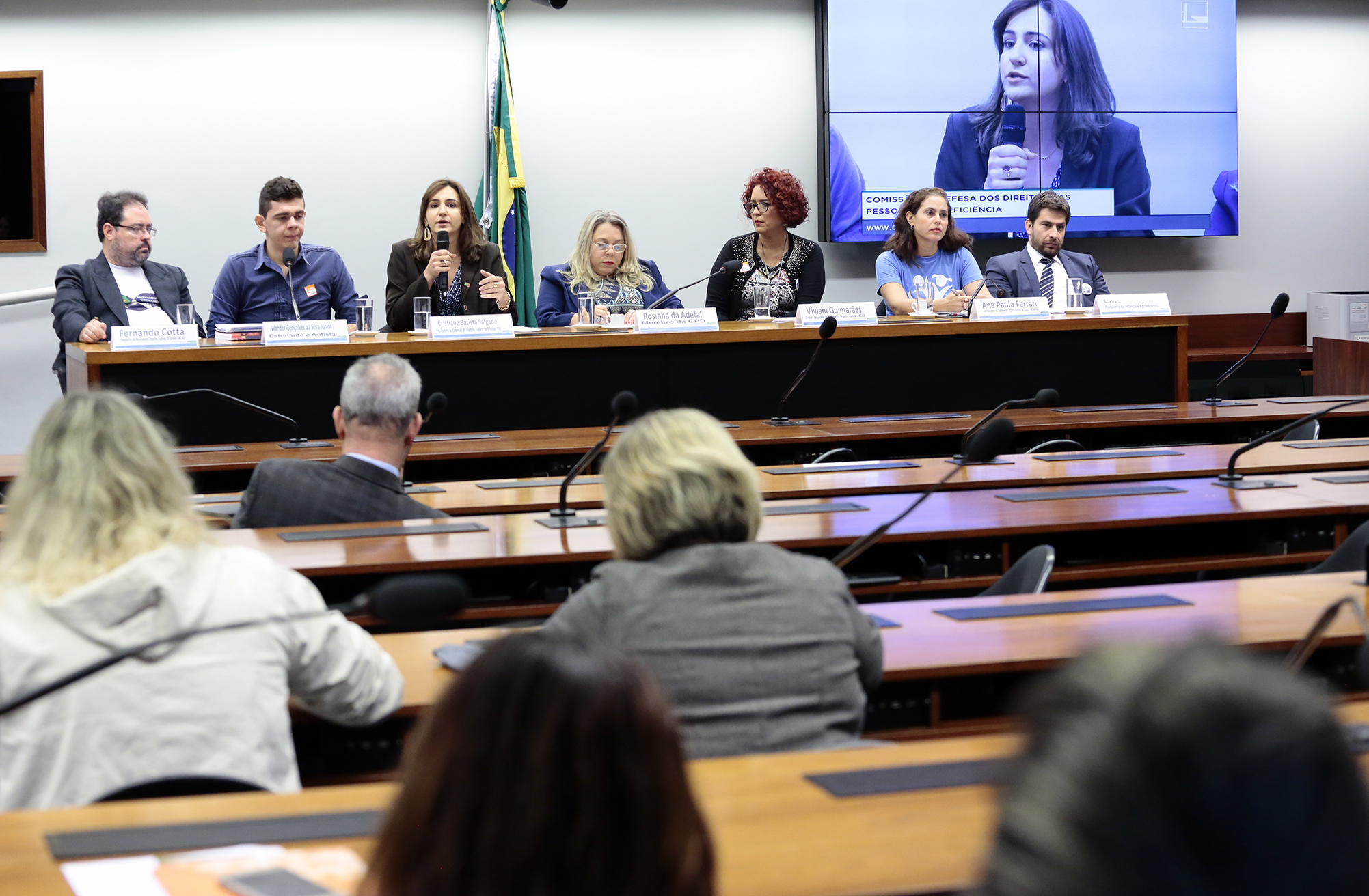 Autistas reivindicam mais inclusão nas escolas