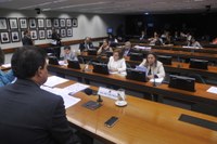 Comissão aprova projeto que torna obrigatório fornecimento de fraldas descartáveis para pessoas com deficiência e idosos