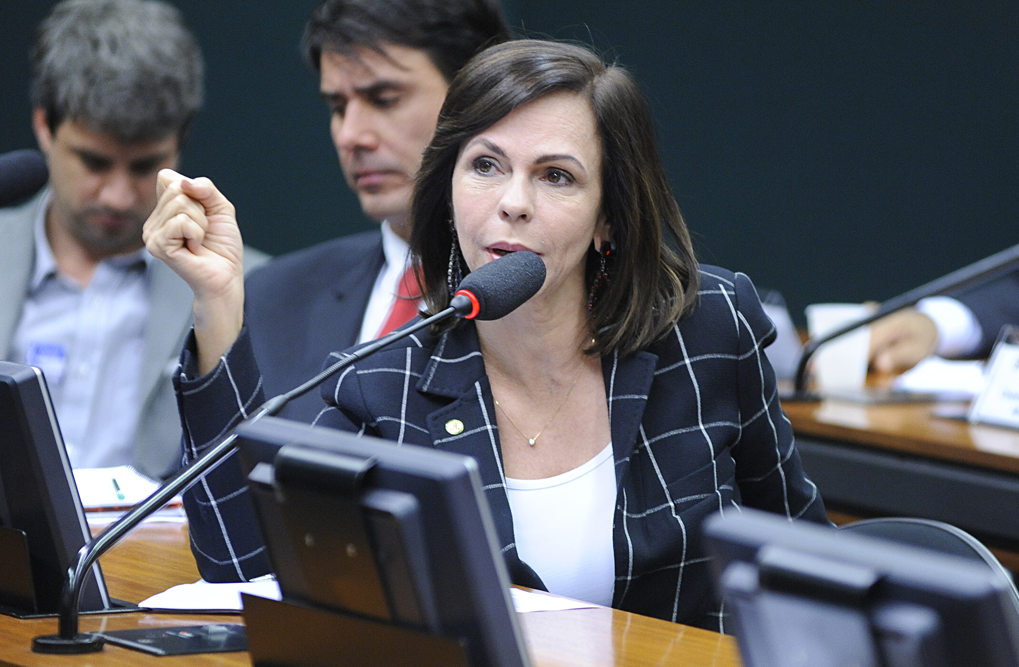 Comissão proíbe escola de cobrar taxa adicional de aluno com deficiência