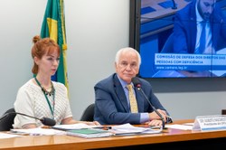 Comissão realiza sua primeira reunião deliberativa