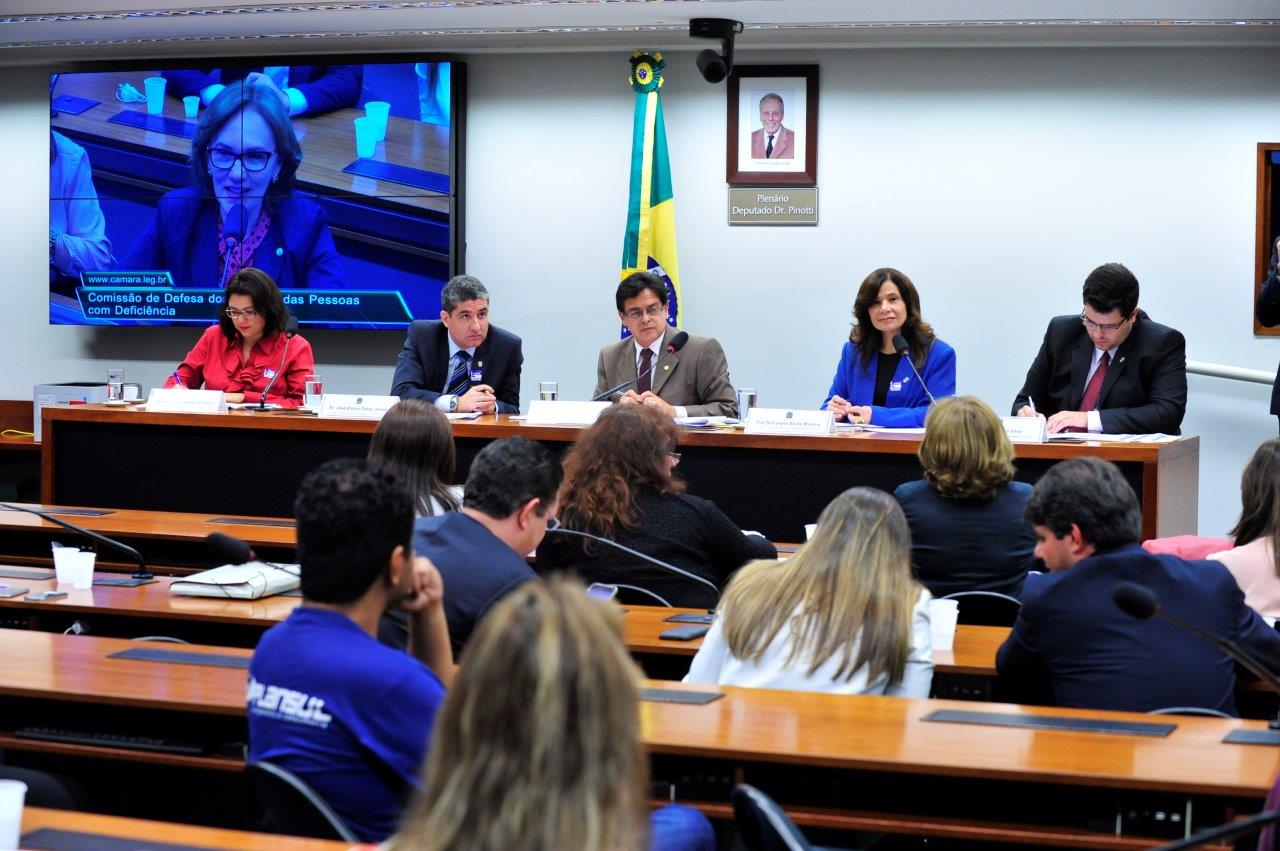 CPD realizou no dia 13/5 Audiência Pública em conjunto com a CSSF para discutir o financiamento dos serviços da proteção social especial e esclarecer pontos da Rede SUAS.  