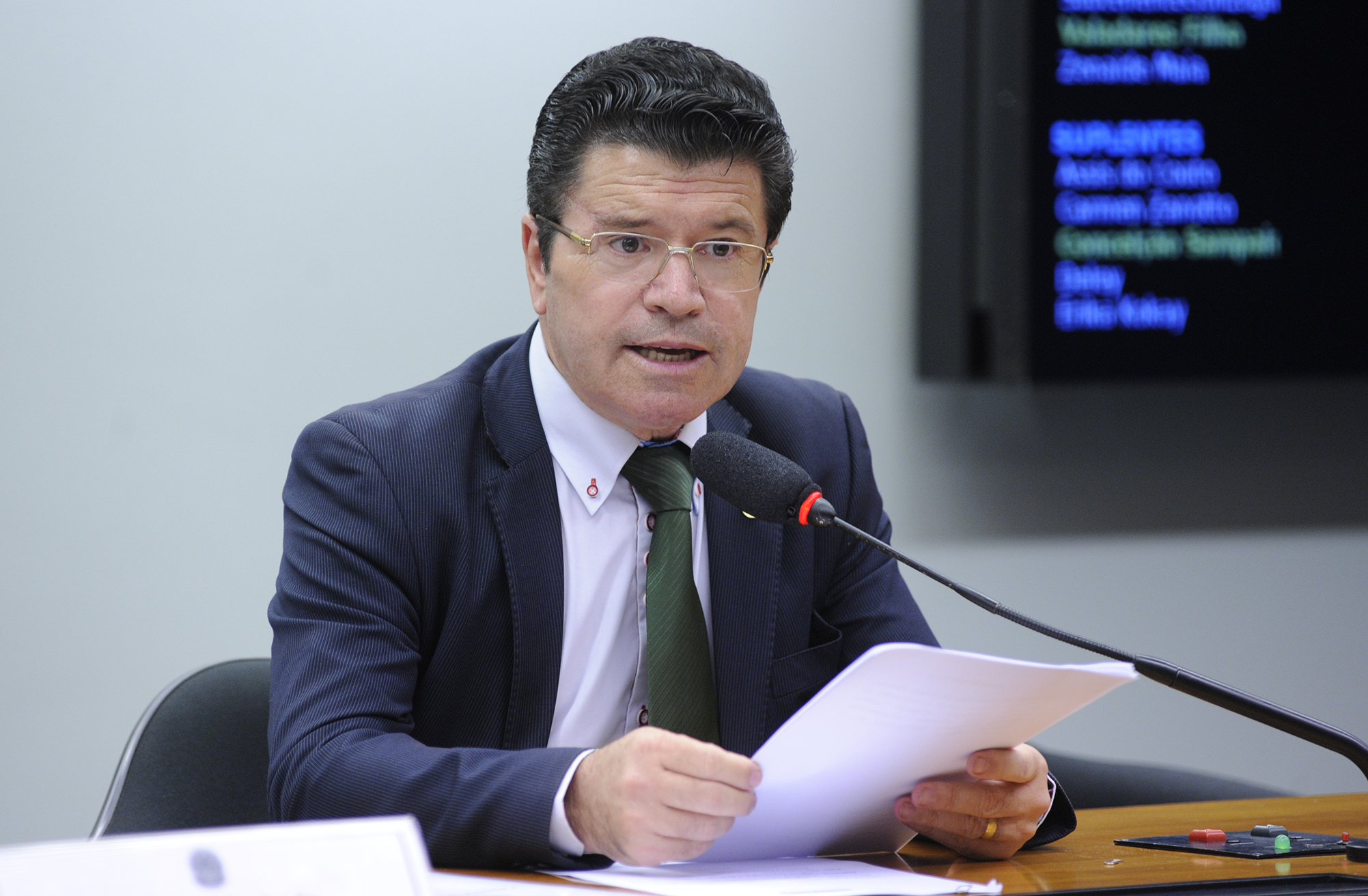 Debatedores criticam falta de acessibilidade em aeroportos