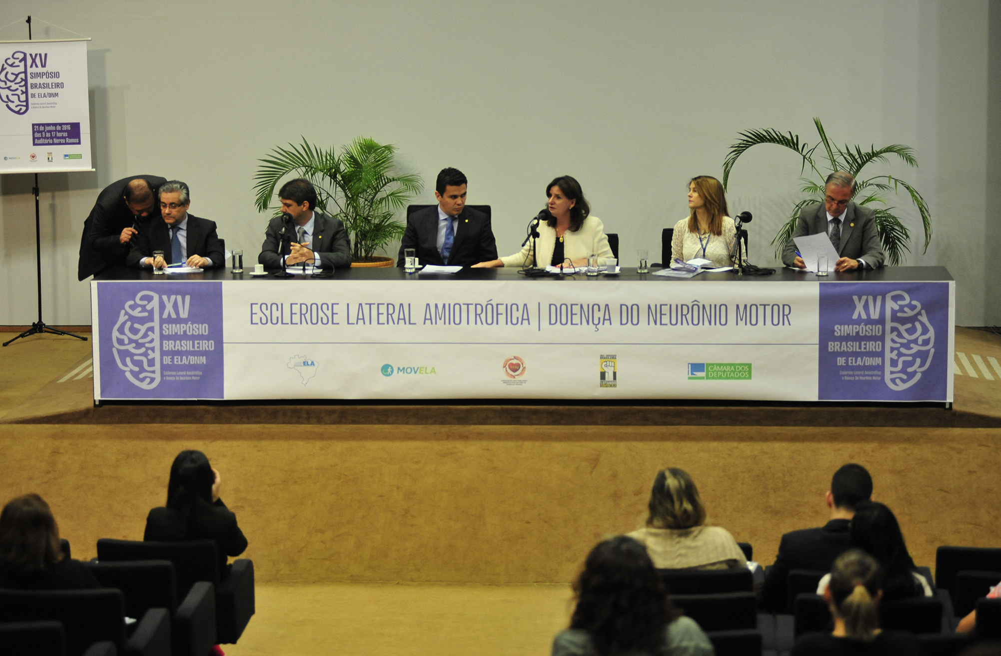 Pacientes reclamam de falta de médicos especializados no tratamento da ELA