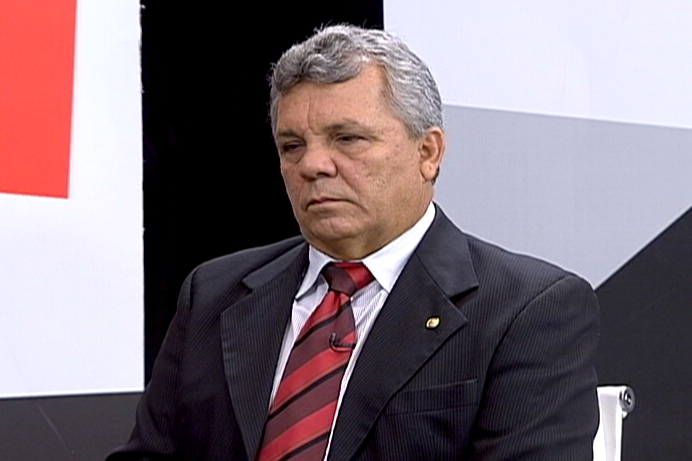 Projeto prevê que 5% de carrinhos de compras em supermercados sejam cadeiras de rodas