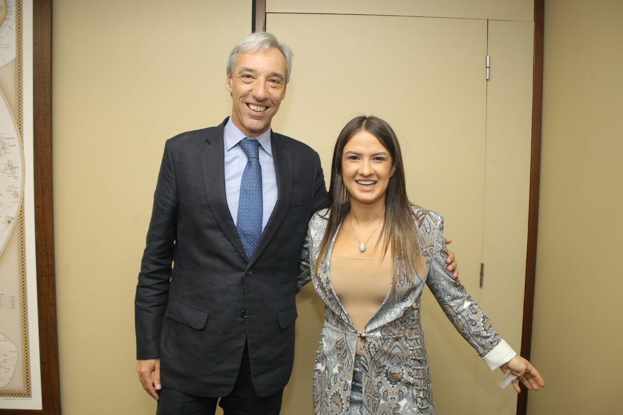 “UE é exemplo de integração para todo o mundo”, afirma Bruna Furlan