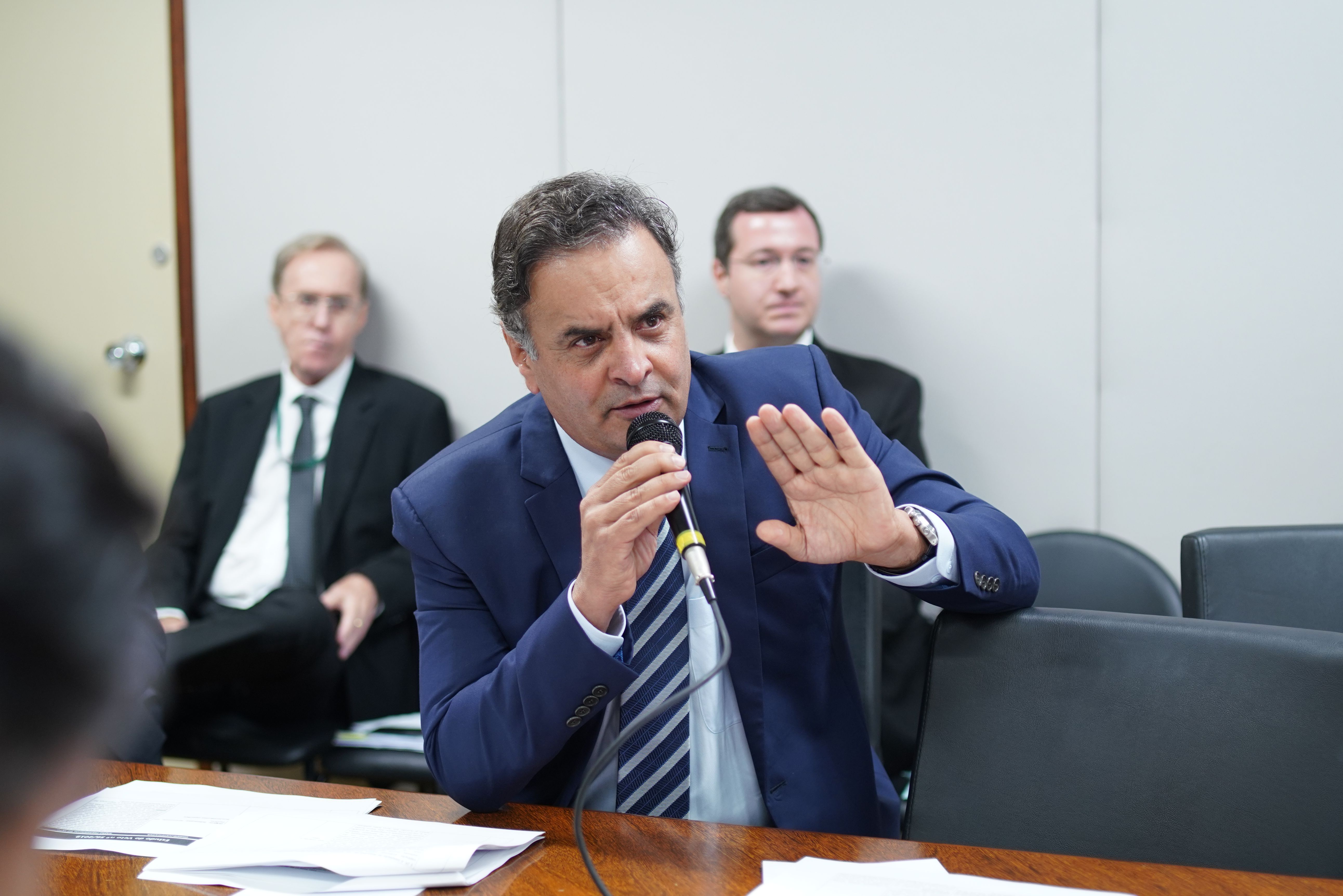 Aécio Neves vê mudança de tom do Brasil em Cúpula do Clima, mas cobra ações concretas