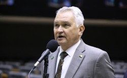 Aprovada Moção de Louvor pela eleição do Papa Leão XIV 