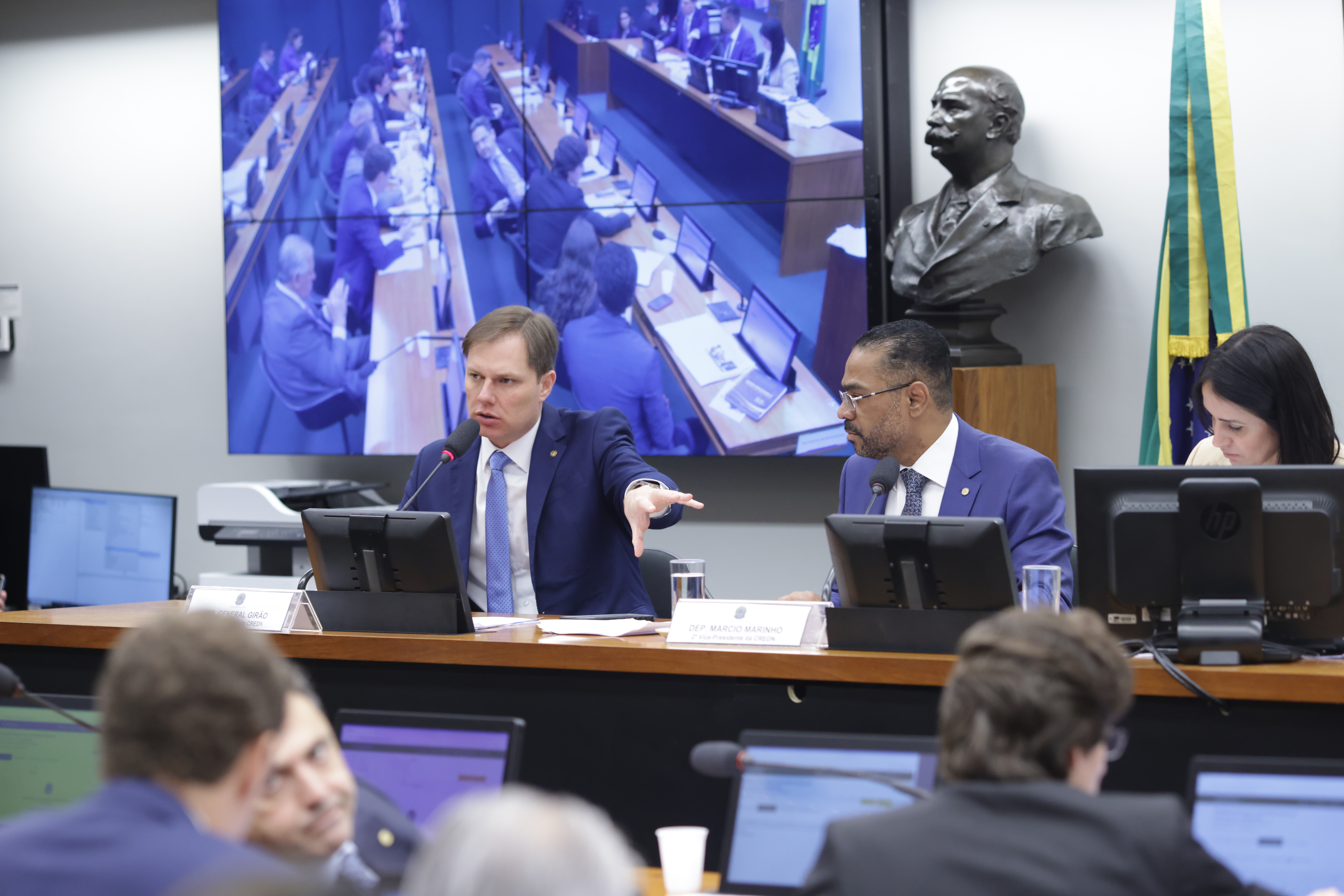 Aprovadas moções de repúdio e solidariedade na CREDN