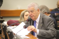 Aprovado acordo de isenção de vistos entre Brasil e Emirados Árabes