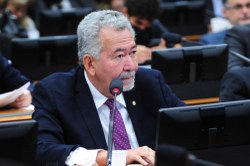 Aprovado Acordo de Residência, Estudo e Trabalho Brasil - Uruguai